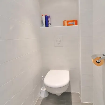 Le Sorrento Apartment