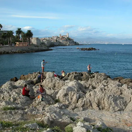 Le Sorrento Apartment